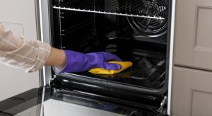 Cleaning the Interior of the Oven