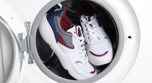 Cleaning the Laces and Shoelaces