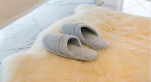 Deodourising and Refreshing the Sheepskin Lining