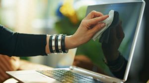 Do You Use a Spray for Cleaning Screens