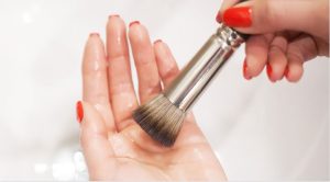 Tips for Maintaining Clean Makeup Brushes